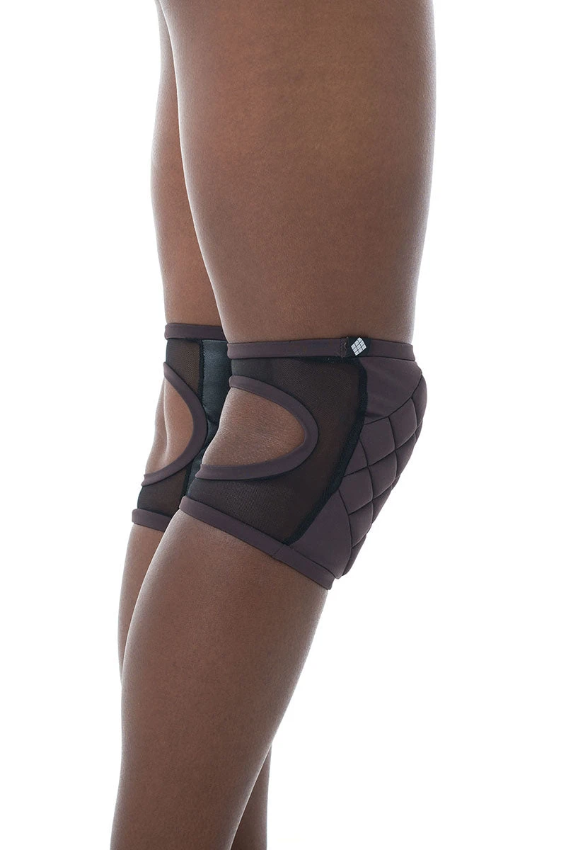 Poledancerka Grippy Kneepads - Nude 03 (with Pocket) 5 Poledancerka Grippy Kneepads - Nude 03 (with Pocket) - Image 3