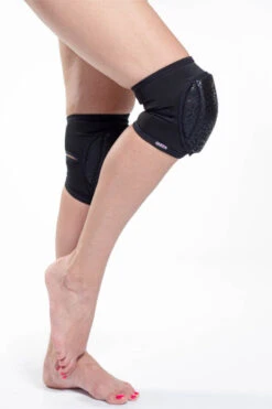 Queen Kneepads - Wild Black 9 Queen Kneepads - Wild Black -Rad Store 2 41