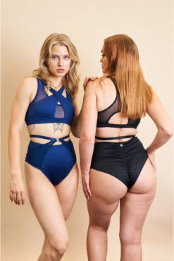 Lunalae Katherine Cross Over Top - Recycled Navy 13 Lunalae Katherine Cross Over Top - Recycled Navy -Rad Store 230329 LUNALAE 28 1056 b36a188e 32f0 48a4 bc0c 857427a2d095