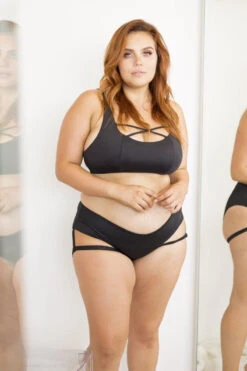 Lunalae Lure You Low-Rise Garter Shorts - Black 19 Lunalae Lure You Low-Rise Garter Shorts - Black -Rad Store 6R7A8553