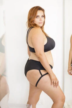 Lunalae Lure You Low-Rise Garter Shorts - Black 17 Lunalae Lure You Low-Rise Garter Shorts - Black -Rad Store 6R7A8557