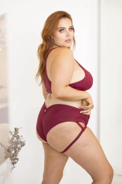 Lunalae Lure You Low-Rise Garter Shorts - Wine 22 Lunalae Lure You Low-Rise Garter Shorts - Wine -Rad Store 6R7A8619