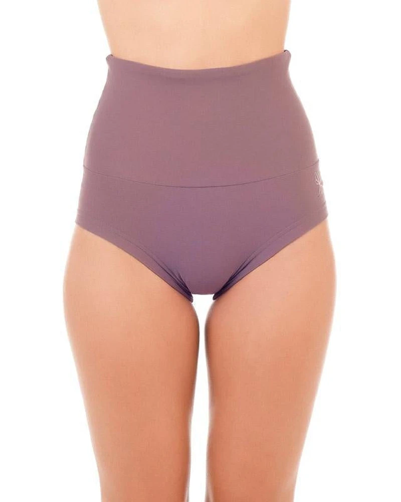 Dragonfly Betty High-Waisted Shorts - Lilac 7 Dragonfly Betty High-Waisted Shorts - Lilac - Image 5