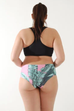 Pole Addict Back To Basics Top - Black -Rad Store BacktoBasicTop annHotpants5