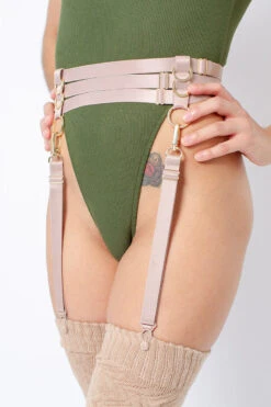 Rolling Halo Harness - Beige -Rad Store Copiade MG 6872