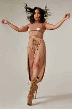 CXIX XX Tee 2.0 - Sand -Rad Store CreaturesofXIXXXTee2.0 Sand21 05 24CreaturesofXIX11449 edit