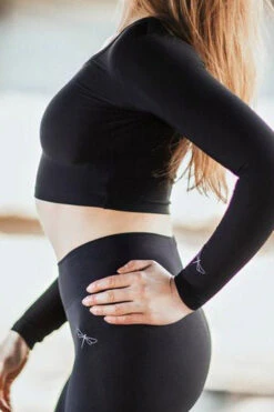 Dragonfly Pavi Crop Top - Black -Rad Store DF Pavi black 03212 540x 7666308c fa76 45c3 8e73 023125ae5eeb