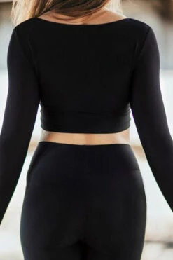 Dragonfly Pavi Crop Top - Black -Rad Store DF Pavi black 03213 540x 66dd62f2 92d3 4b79 bb4d 3a78ee52f1c0