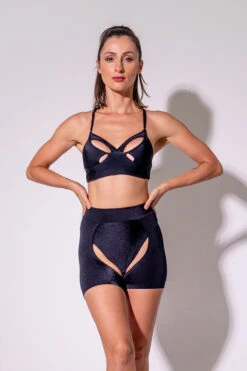 Sorte Free To Wonder Top - Black -Rad Store DSC05250 f4169282 88bb 457d a9a3 bce94dd33b00