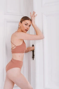 Pole Addict The Classic One Bottoms - Arnika 8 Pole Addict The Classic One Bottoms - Arnika -Rad Store DSC 4425 3 f25839b8 9550 4d2e b00a 44fb2942eee2