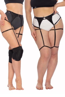 Queen Garter Belt - Black Shine -Rad Store Garterbeltblack4e