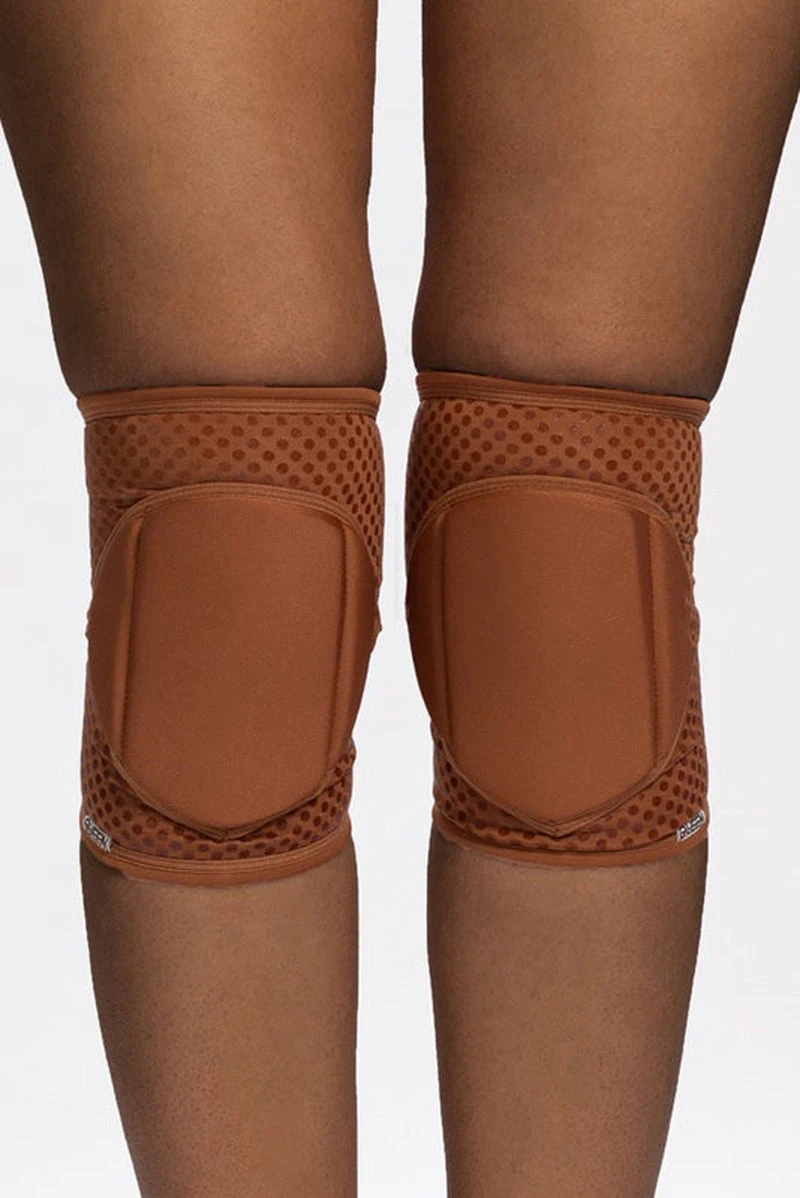 Queen Grippy Kneepads - Mocha 3 Queen Grippy Kneepads - Mocha