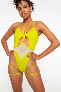 Nona Perkasa Queen Of The Night Body Garter - Vert/Sand -Rad Store QOTNGarterVert09