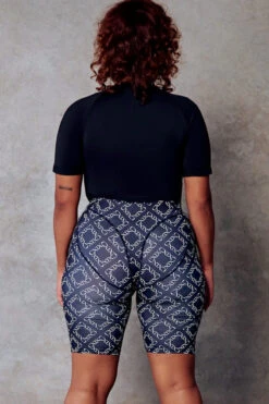 CXIX 119 Statement Crop Tee - Black -Rad Store cropped tee CXIX black 119 streetwear