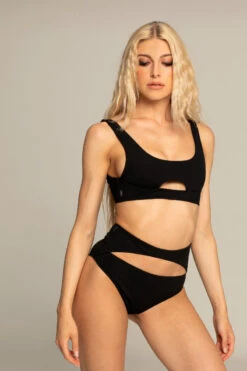 Paradise Chick Miami Opencut Top - Ribbed Black